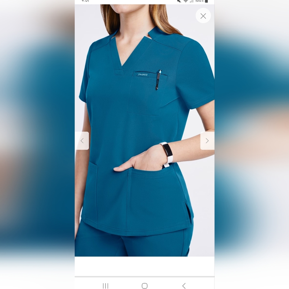 JAANU SCRUB SET